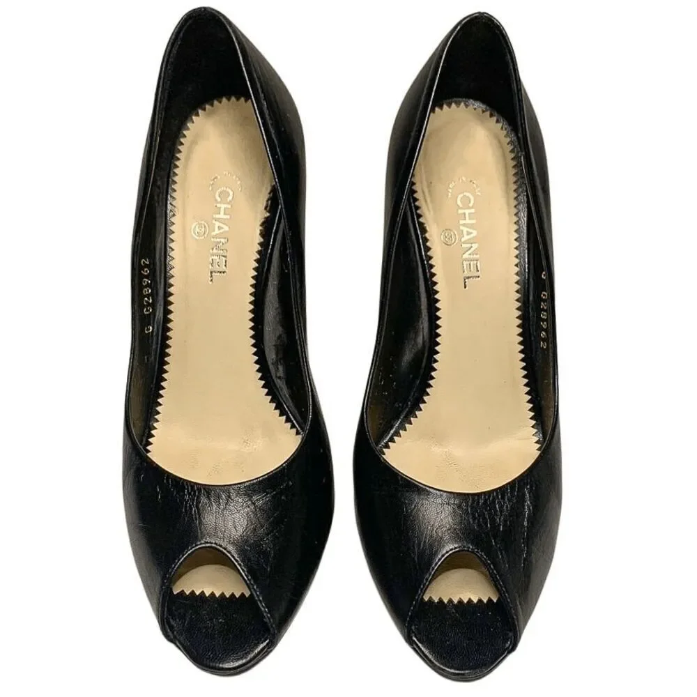 Chanel Interlocking CC Logo Black Leather Pumps EU 37 US 6-6.5 Pearl High Heels